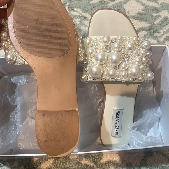 Steve Madden Sandals Bridal - Picture 3 of 3